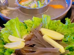 -三文彩虹鳟鱼庄