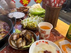 -赵美丽·重庆社区火锅·直营店(火车东站·中豪国际店)