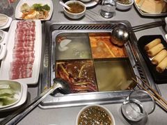 -海底捞火锅(曹安公路店)