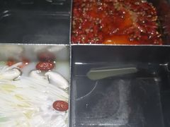 -巴渝瓦肆重庆鲜火锅(宝龙环湖店)