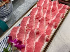 黑猪雪花肉-四季缤纷椰子鸡(雨花亭凯德广场店)