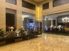 -成都保利公园皇冠假日酒店(熊猫基地店)