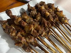 -巴汗羊肉串烧烤店