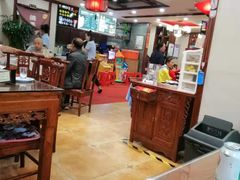 大堂-那家老院子东北菜·饺子·小鸡炖蘑菇(艳华街店)