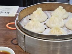 纯蟹黄蟹粉小笼包-蟹上黄·蟹黄面·江南糖水(人民广场店)