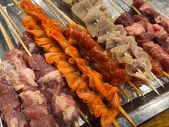 -哈尔滨小酒馆·鲜肉现穿自助烧烤(康新花园店)
