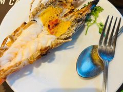 -Chom Cafe and Restaurant