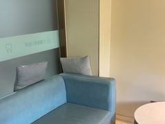 -上海仁爱医院口腔科 · 种植