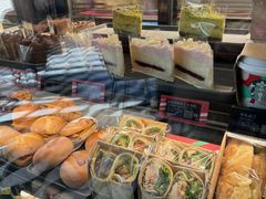 -星巴克臻选(莘庄仲盛店)