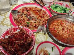 -老闵田螺馆·南昌市井菜·特色小吃(总店)