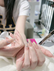 -屿晴·科技美肤SPA美甲美睫