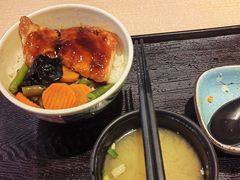 特盛照烧煎鸡饭-吉野家(上海美罗城店)