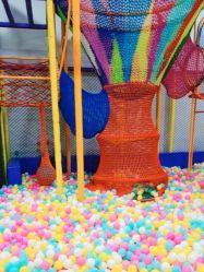 -蹦贝运动中心·蹦床·攀岩·闯关(龙岗店)