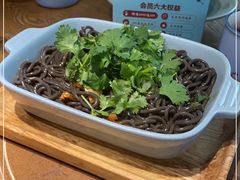 -蜜桃餐厅·伴山(湖滨商业街店)