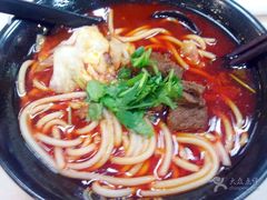 -鑫花溪牛肉米粉(凤凰街创始总店)
