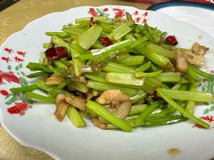 -崴海渔村(虹梅路店)