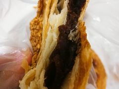 豆沙烧饼-朱记小郑酥烧饼(建康路店)