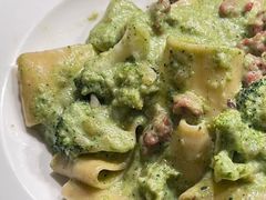 -卡佩罗意大利餐厅及酒吧Al Cappello Trattoria