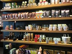零售区-星巴克臻选(深圳罗湖万象城店)