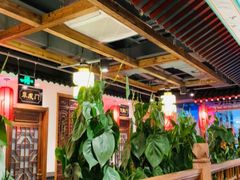 大堂-亿诣蝎府炸酱面羊蝎子火锅(酷车小镇店)