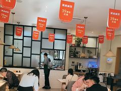 -镇南锅盖面馆(解放路店)