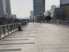 -陆家嘴空中步行连廊