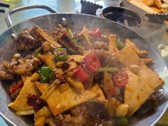 -魏铭鱼头捞饭(晋阳路店)