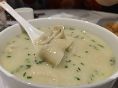 黄鱼大馄饨-沈大成(南京东路店)