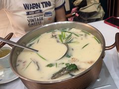 -饭怕鱼·黄焖鲟龙鱼(湖大店)