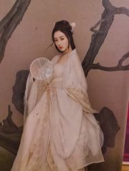 -盘子女人坊古装写真摄影(厦门总店)