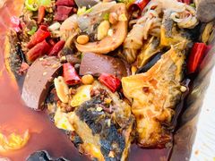 清江鱼-鸣记脆皮烤鱼·海鲜烤鱼(亿合城店)