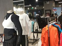 -百联临沂购物中心(临沂路店)