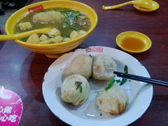 油豆腐牛肉粉丝汤-小杨生煎(湟普汇店)