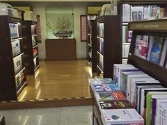 -新华书店(新街口旗舰店)