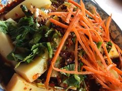 -老滇山寨•云南特色菜•地方菜•民族风情歌舞表演(金碧店)