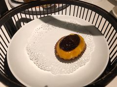 一口鲍鱼酥-三号黄浦会Canton Table