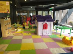 -上海滴水湖皇冠假日酒店