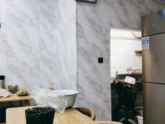 -白翔甜食店