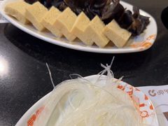 -呷哺呷哺(世贸.工三店)