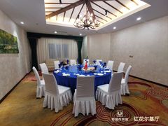 -白鹿苑蒙餐(鄂温克宾馆店)