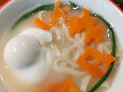 -花菇朵·云山雀 ll 野生菌锅·野果酸汤·精品滇菜(万柳店)