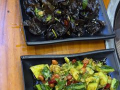 -曹丞相·地锅鸡·地锅鱼(武林店)