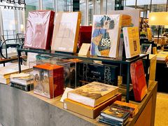 -茑屋书店(天目里店)