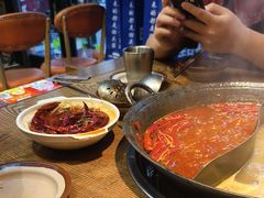 -巴卤社老火锅(财富店)