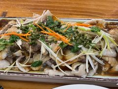 -美顺香食府鱼头老店(雪野湖店)