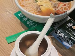 -蒙自源米线大王(东站店)