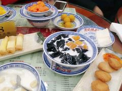 -赵记传承特色牛奶甜品(泉城广场店)