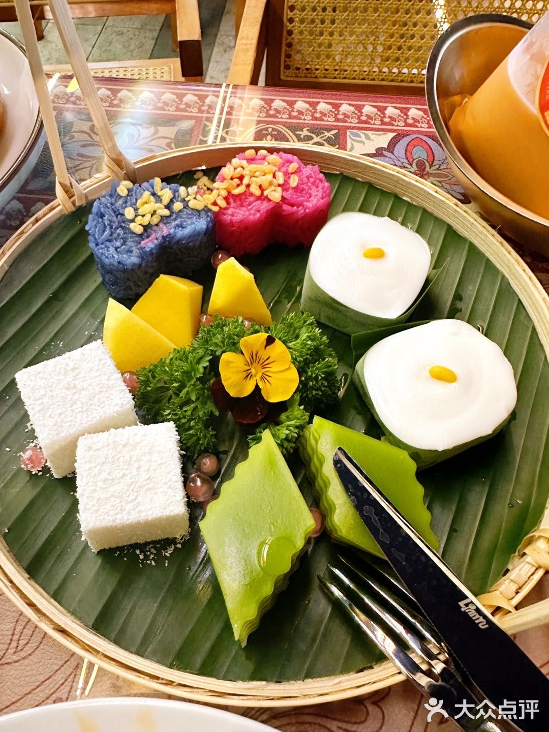 不是我说，这家店的泰国打抛饭做的也太……