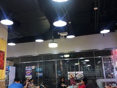 大堂-门框胡同百年卤煮(鸟巢店)