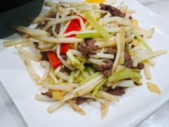 -匠心牛公馆·潮汕牛肉海鲜火锅(索菲特店)